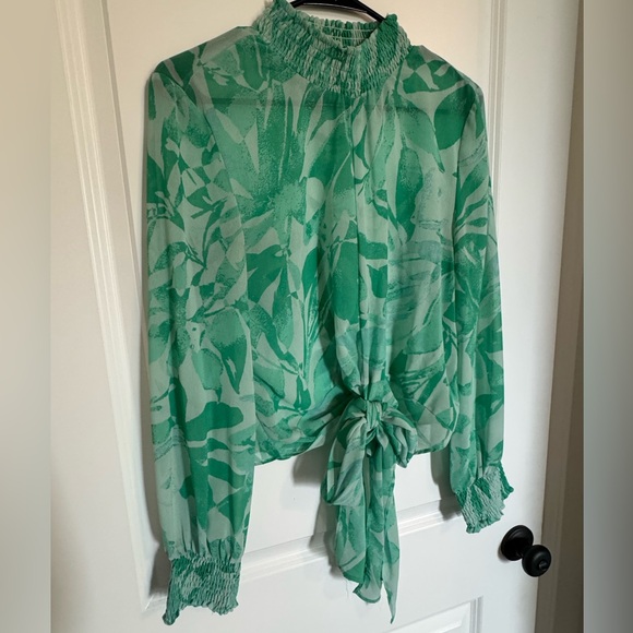 Green Floral Summer Mock Neck Lightweight Blouse - Picture 2 of 6